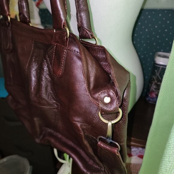 AUTHENTIC LEATHER EUC 100% LEATHER SHOULDER BAG - Picture 7 of 8